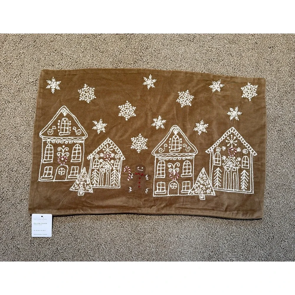 Pottery Barn Gingerbread Village‎ Embroidered Velvet Lumbar Pillow Cover 16